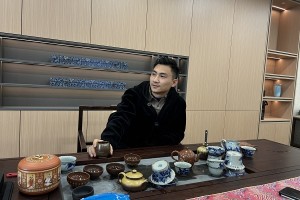 秭方资本投资八百万美礼雅（上海）网络科技有限公司